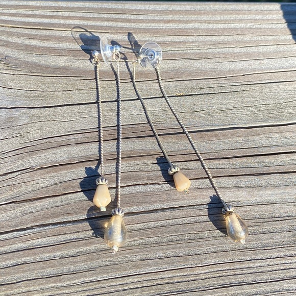 Body Central Long dangle earrings light peach beads brand new - Picture 4 of 5